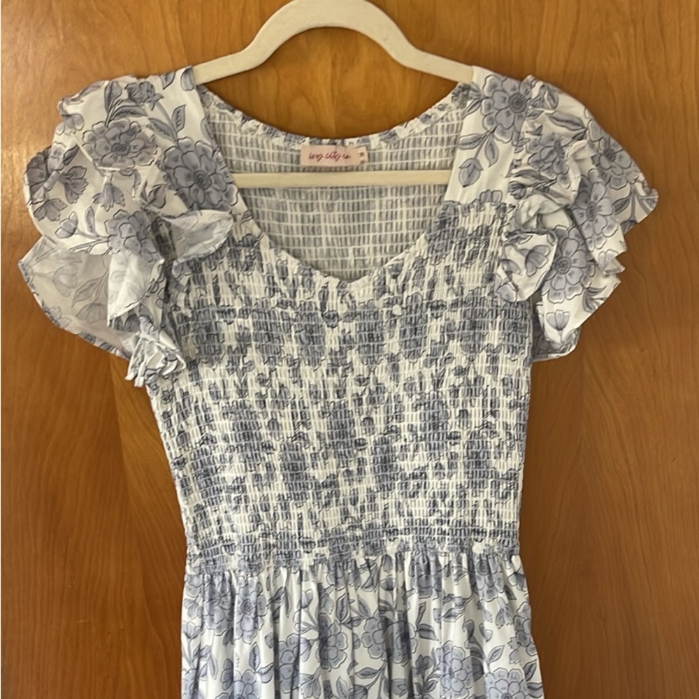 Ivy City Co Blue and White Floral Dress